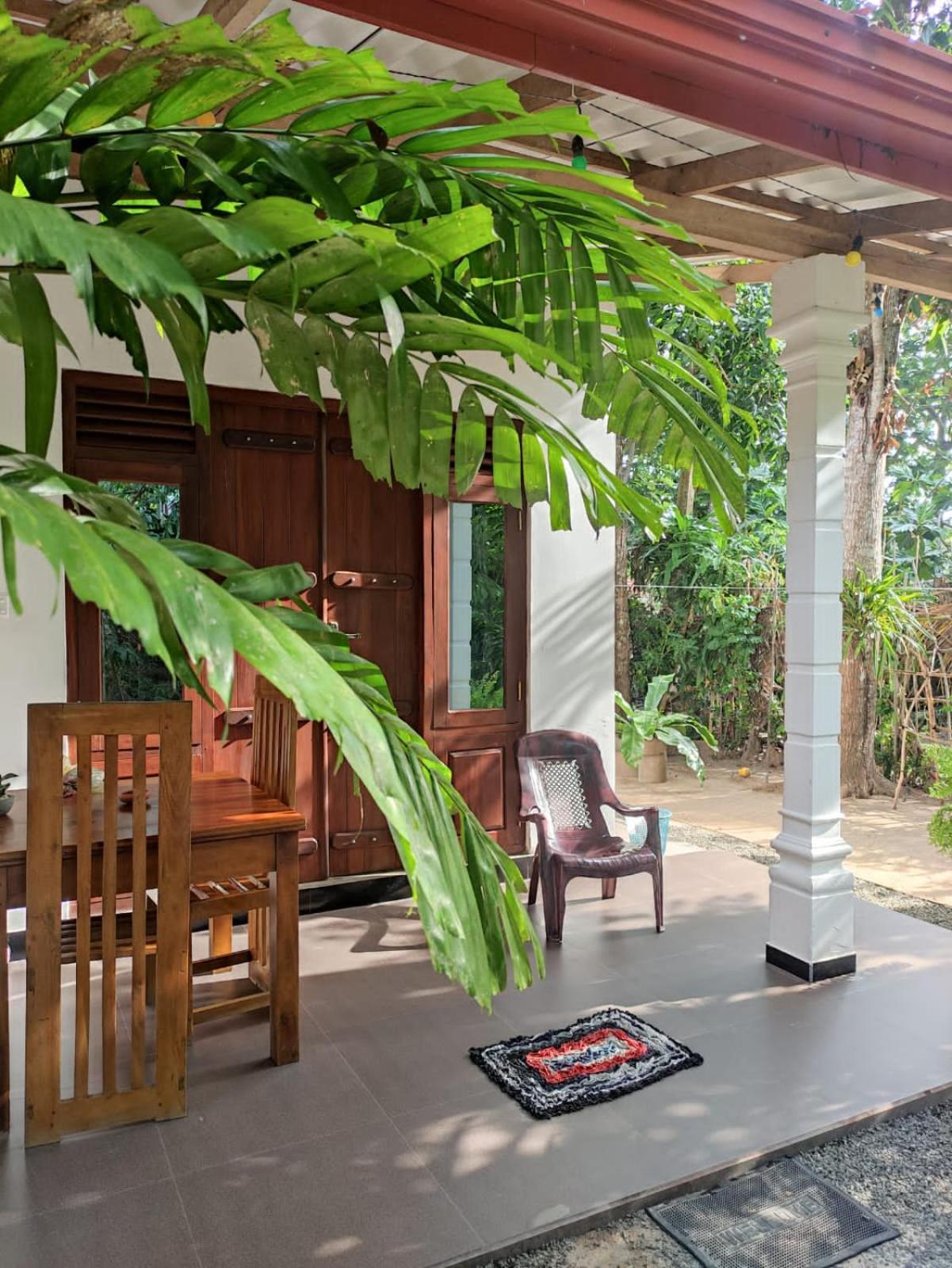 Aurora Midigama Hotel Ahangama Bagian luar foto