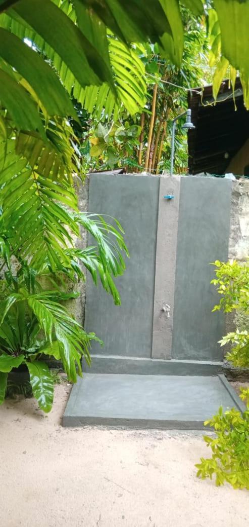 Aurora Midigama Hotel Ahangama Bagian luar foto